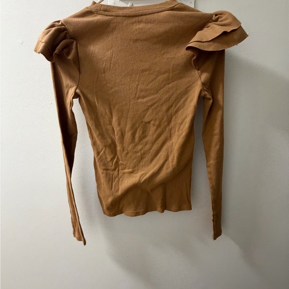 GAP Ribbed Ruffle Shoulder Long Sleeve Top | Camel Brown | XS - Picture 4 of 4